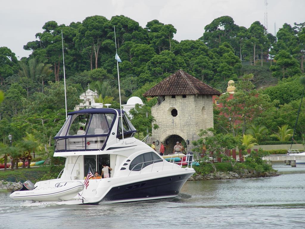 Amatique Bay Hotel Puerto Barrios Luaran gambar