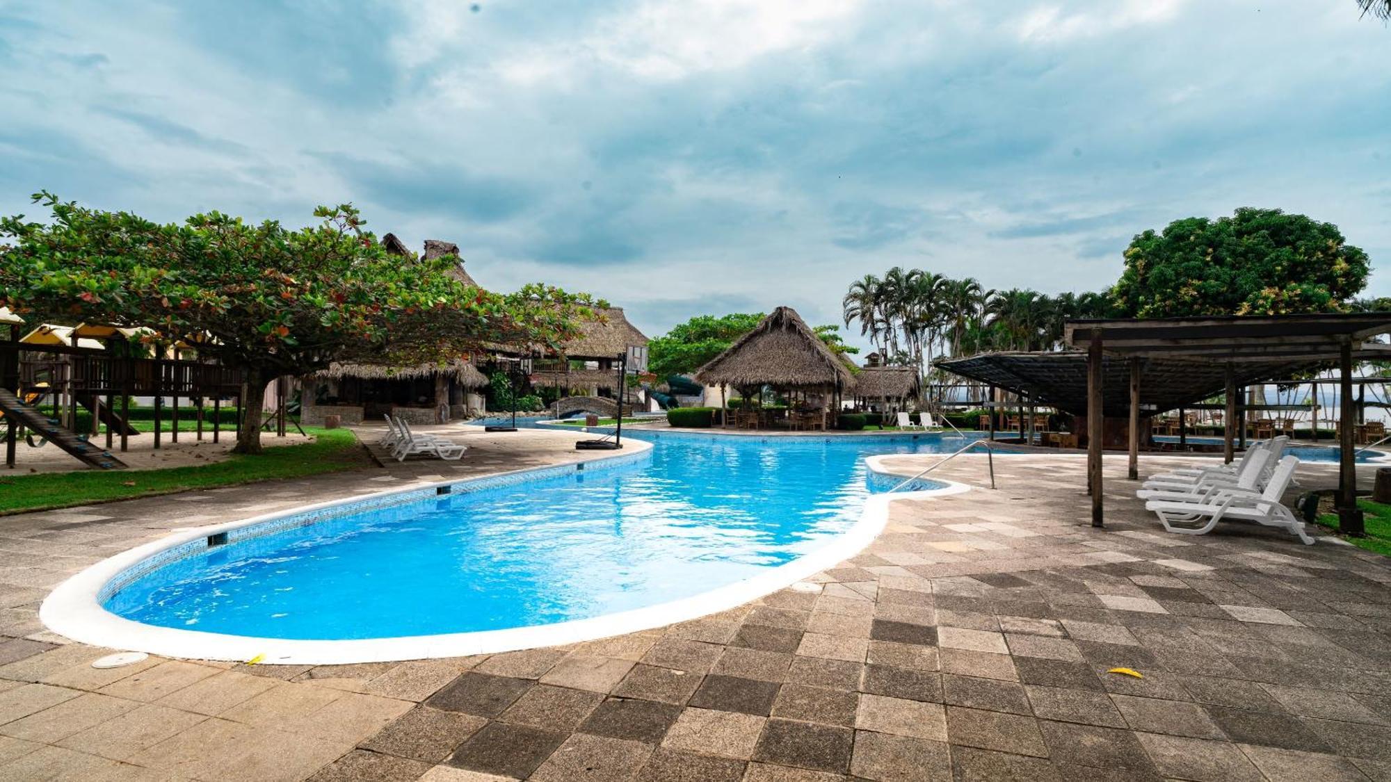 Amatique Bay Hotel Puerto Barrios Luaran gambar