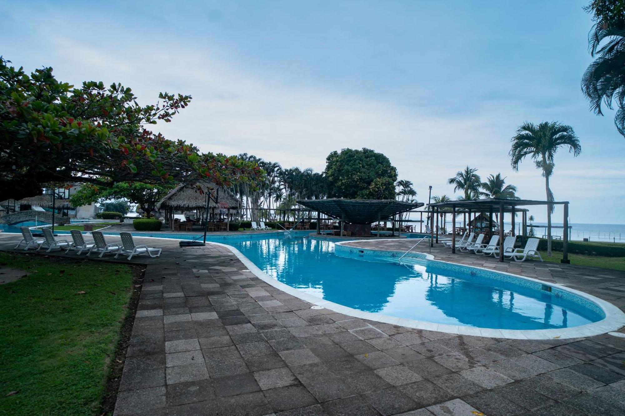 Amatique Bay Hotel Puerto Barrios Luaran gambar