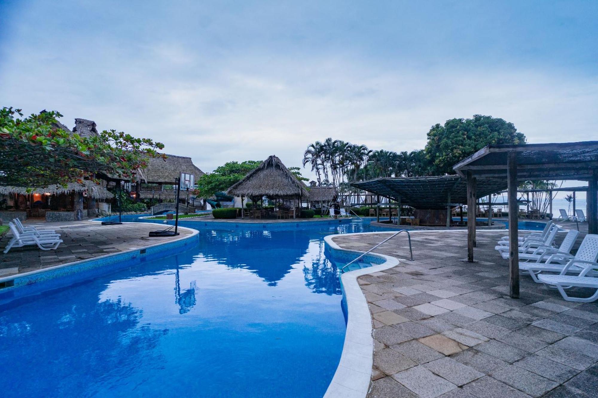 Amatique Bay Hotel Puerto Barrios Luaran gambar