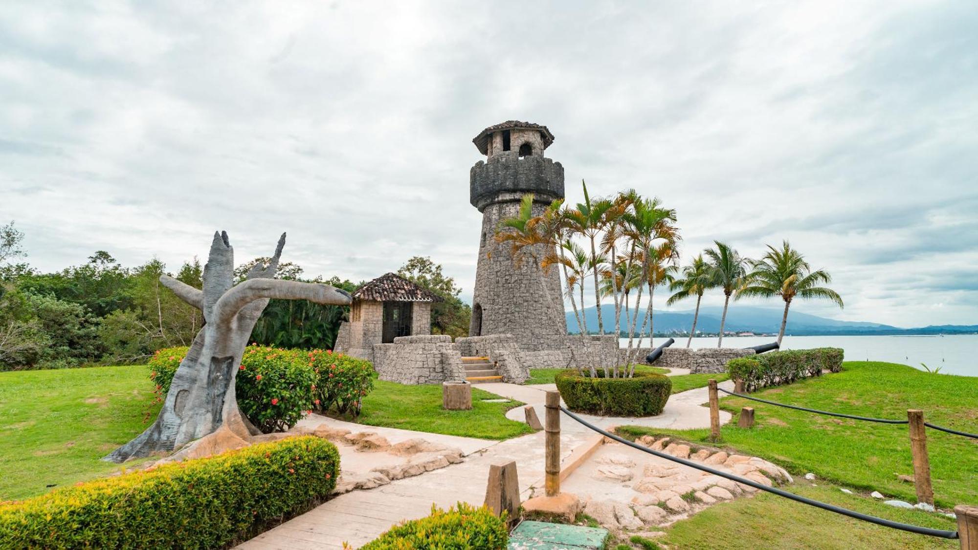 Amatique Bay Hotel Puerto Barrios Luaran gambar