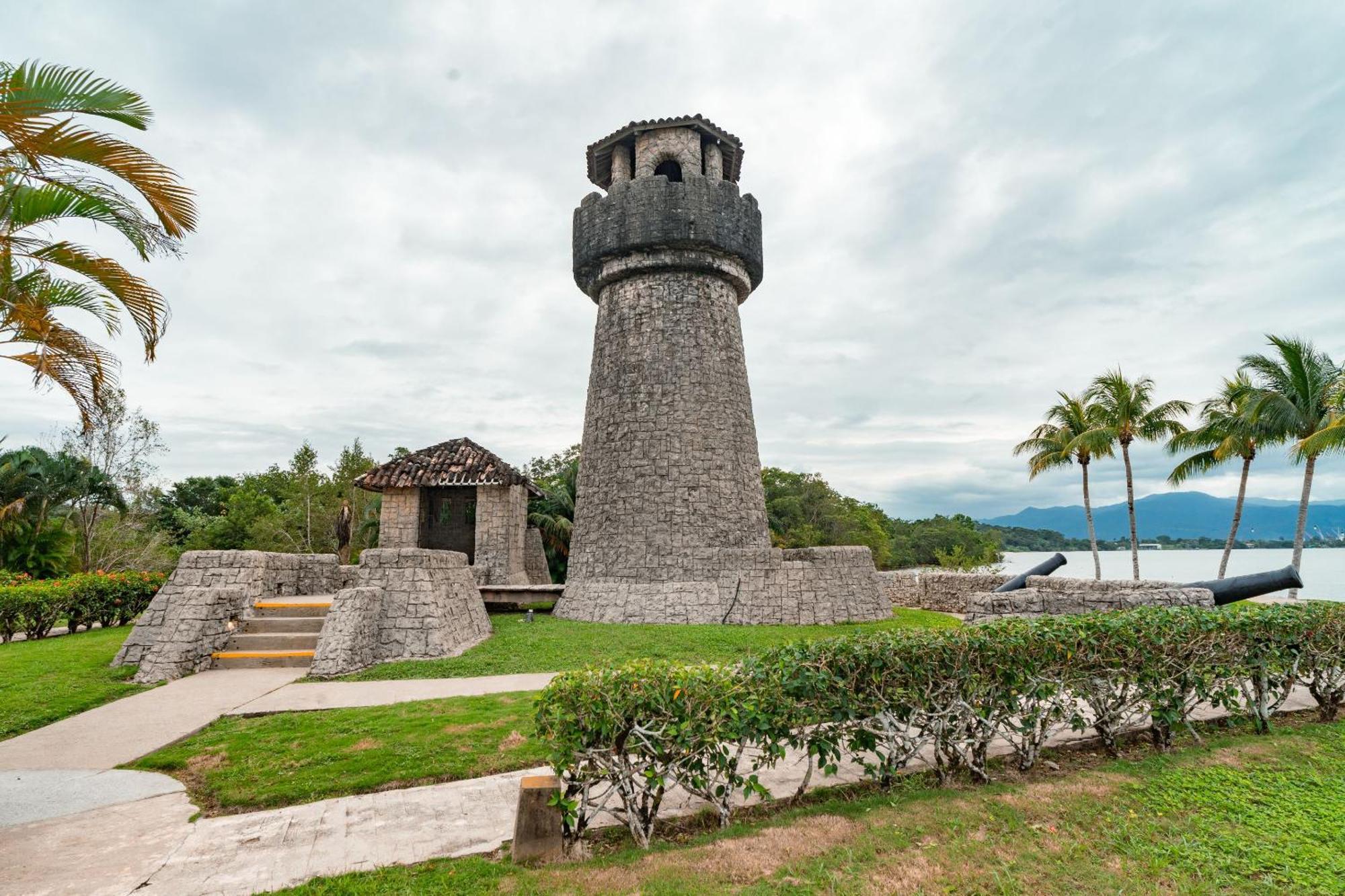 Amatique Bay Hotel Puerto Barrios Luaran gambar