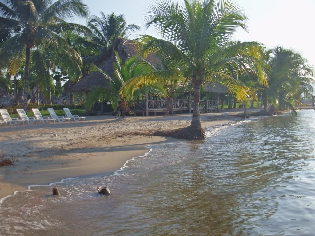 Amatique Bay Hotel Puerto Barrios Luaran gambar